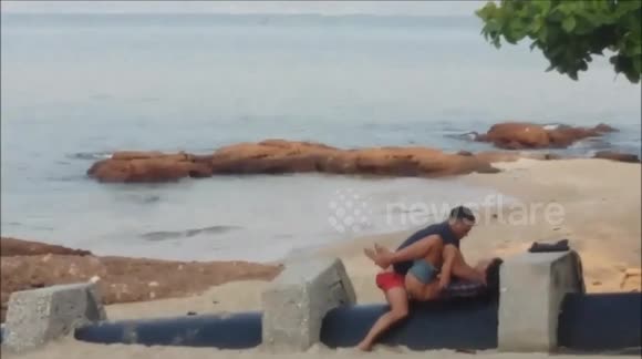 Interstate reccomend nudisten am strand beim sex