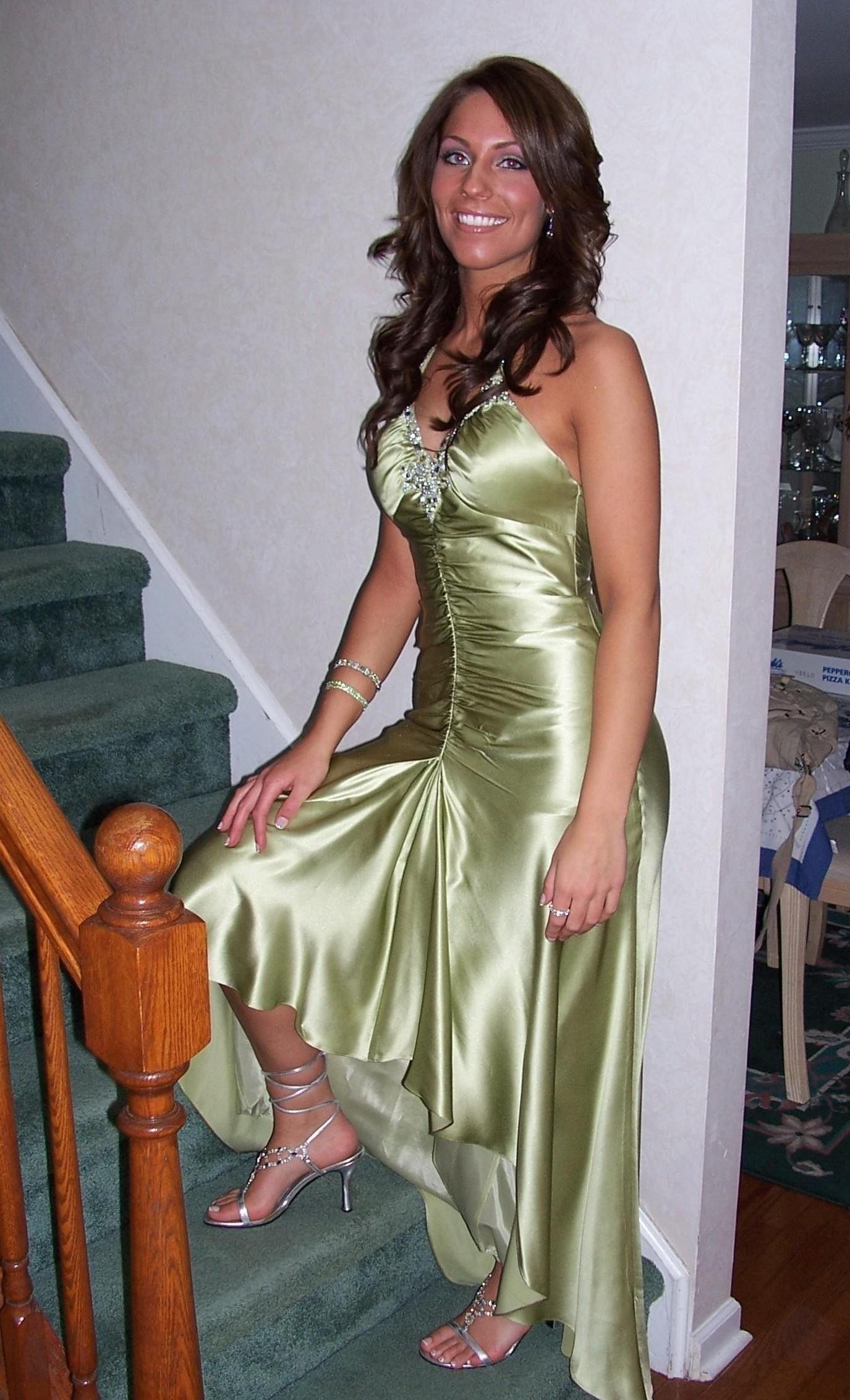Prom dress. HD porn free site pic. Comments: 2