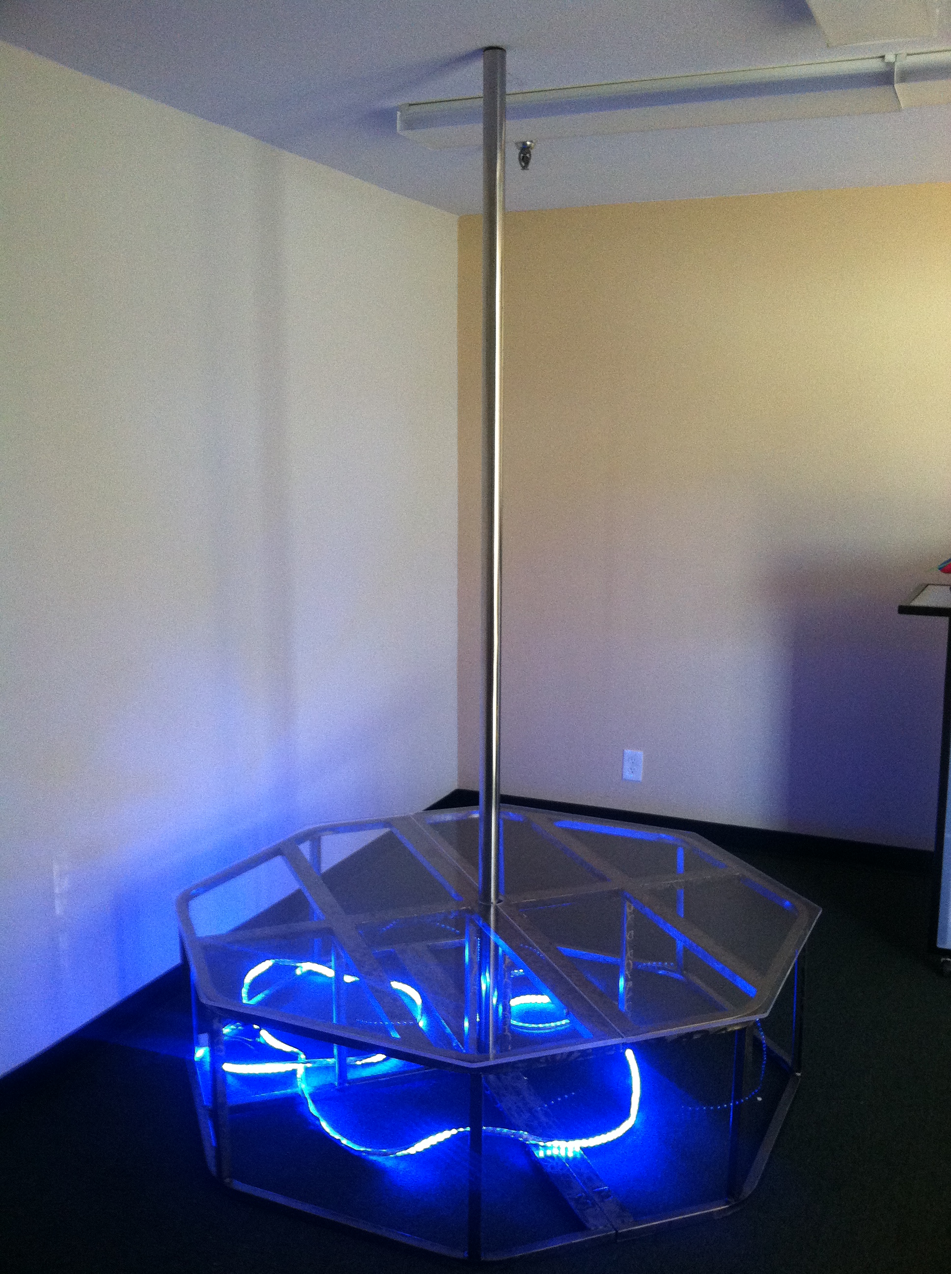 Rocker reccomend Stripper pole with stage