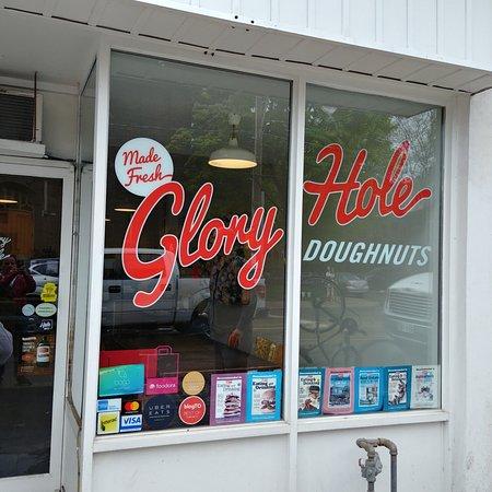 Giggles reccomend Places in toronto with glory holes