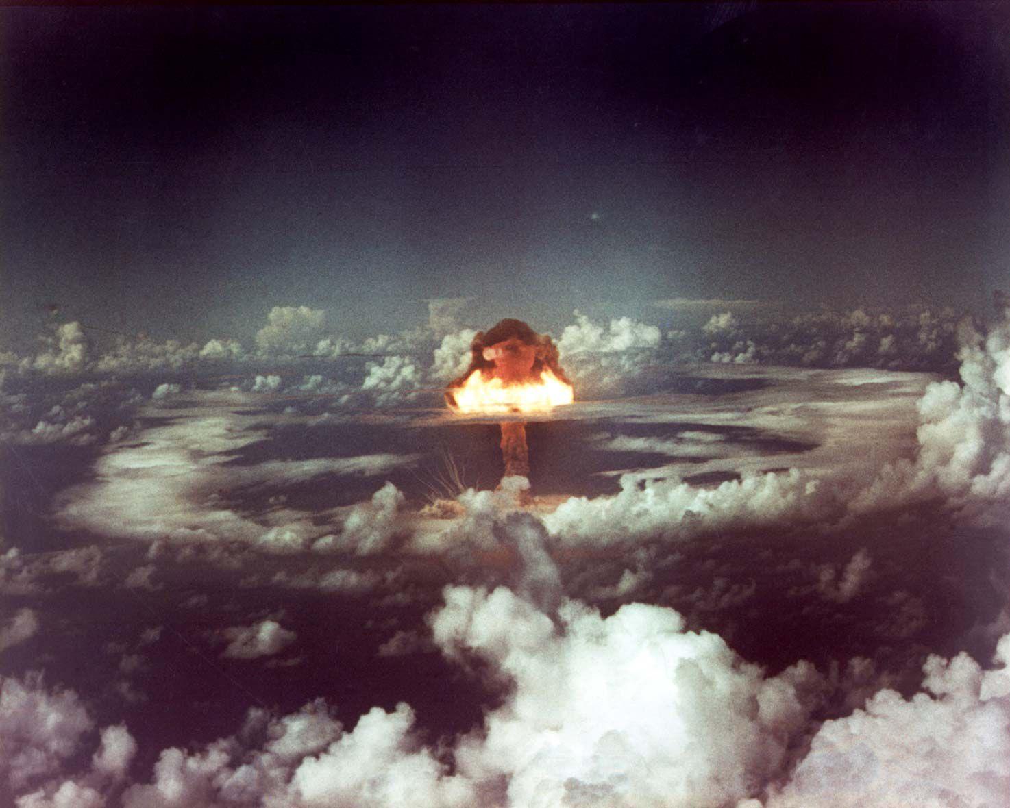 Bikini island hydrogen bomb