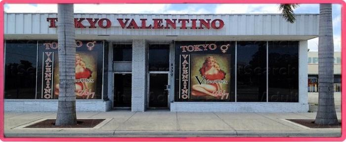 Woodshop reccomend Orlando video stores with glory holes