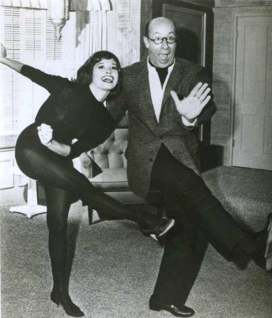 Mary tyler moore pantyhose