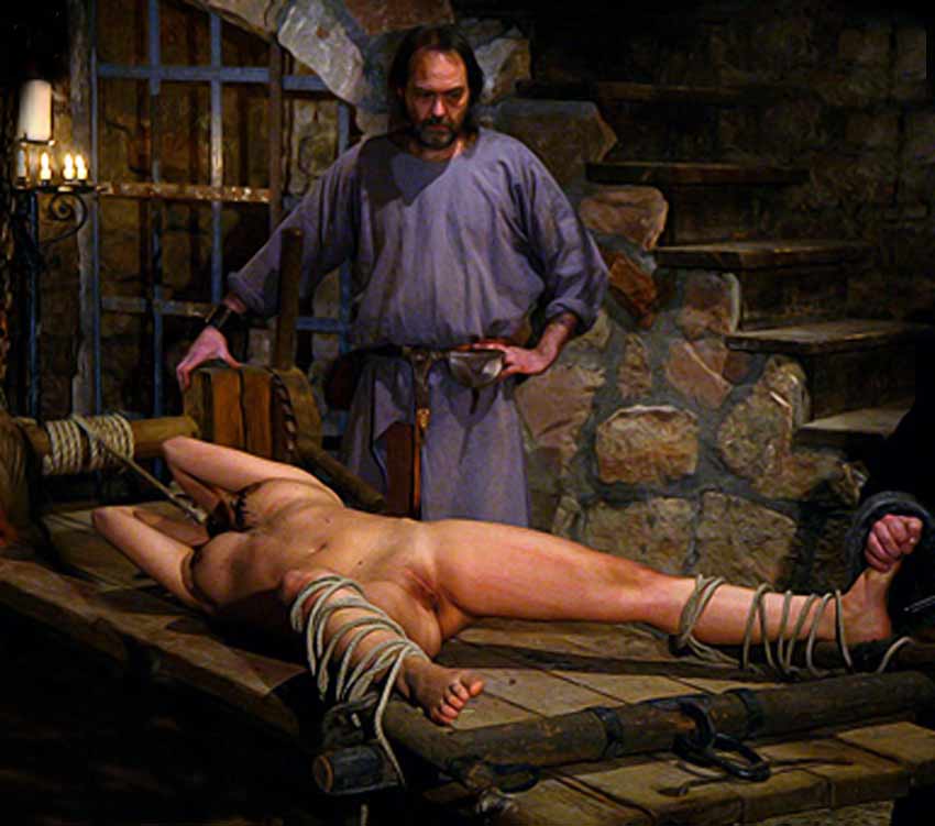 Torturerack medieval bondage inquisition